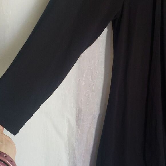 Nicole Miller Shirt Top Size M Black 3/4 Sleeve Layered Front Gold Embellishment - Picture 8 of 13